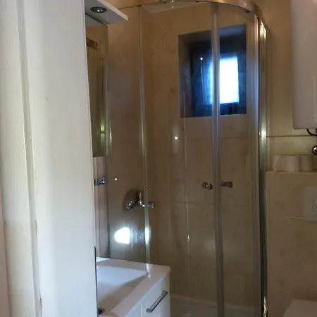 Apartman Nina *