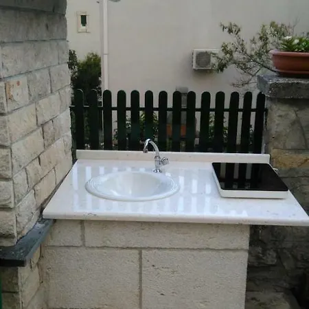 Apartman Nina Promajna