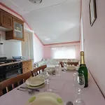 Nina شقة