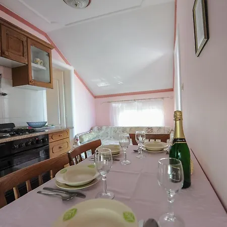Nina Apartment