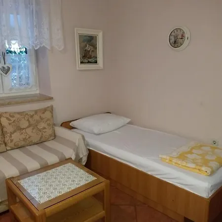 Nina Apartment *