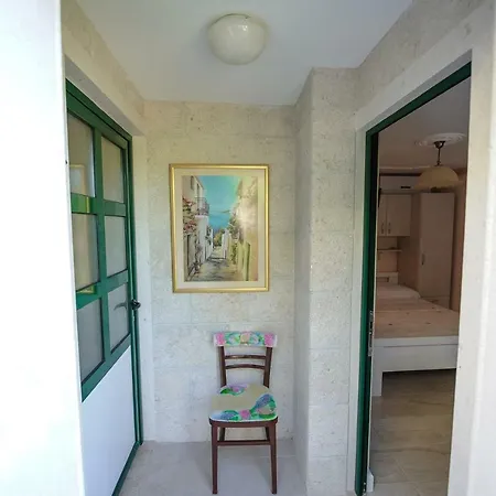 Nina Apartment Promajna