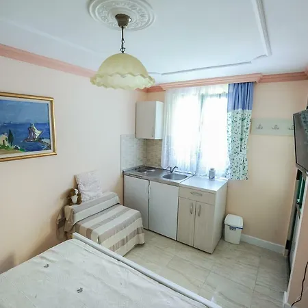 Apartment Nina Promajna