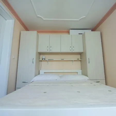 Apartment Nina *